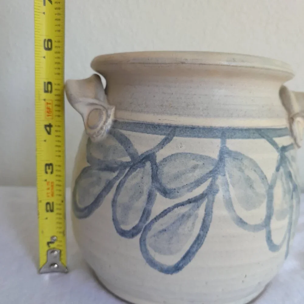 Vintage Stoneware Bean Pot Crock Ceramic 6" Blue Floral Handpainted Farmhouse - Picture 8 of 8